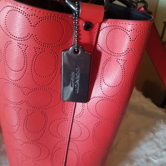 Coach purse - Picture 4 of 13